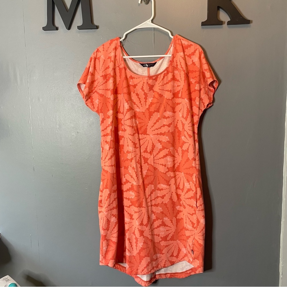 The North Face Loasis Tee Dress spiced Coral‎ size XL